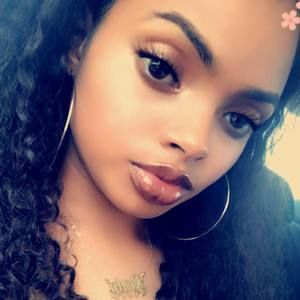 Meet your Posher, Essonia